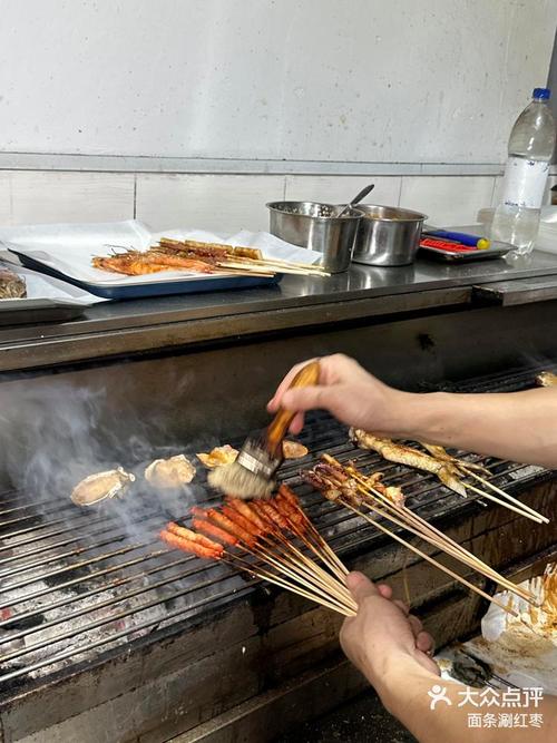 探寻网红烧烤圣地,品味人间烟火，邂逅美食传奇