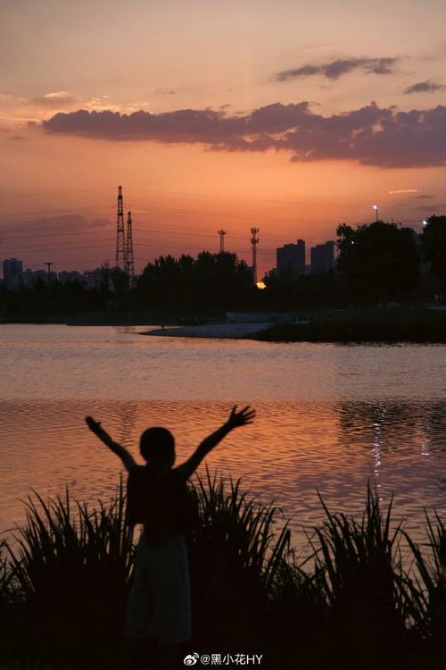 探寻西安落日海滩的浪漫风情_一场与夕阳的邂逅