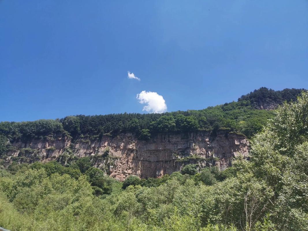 七里峪,探寻自然奇观，感受生态之美  第2张