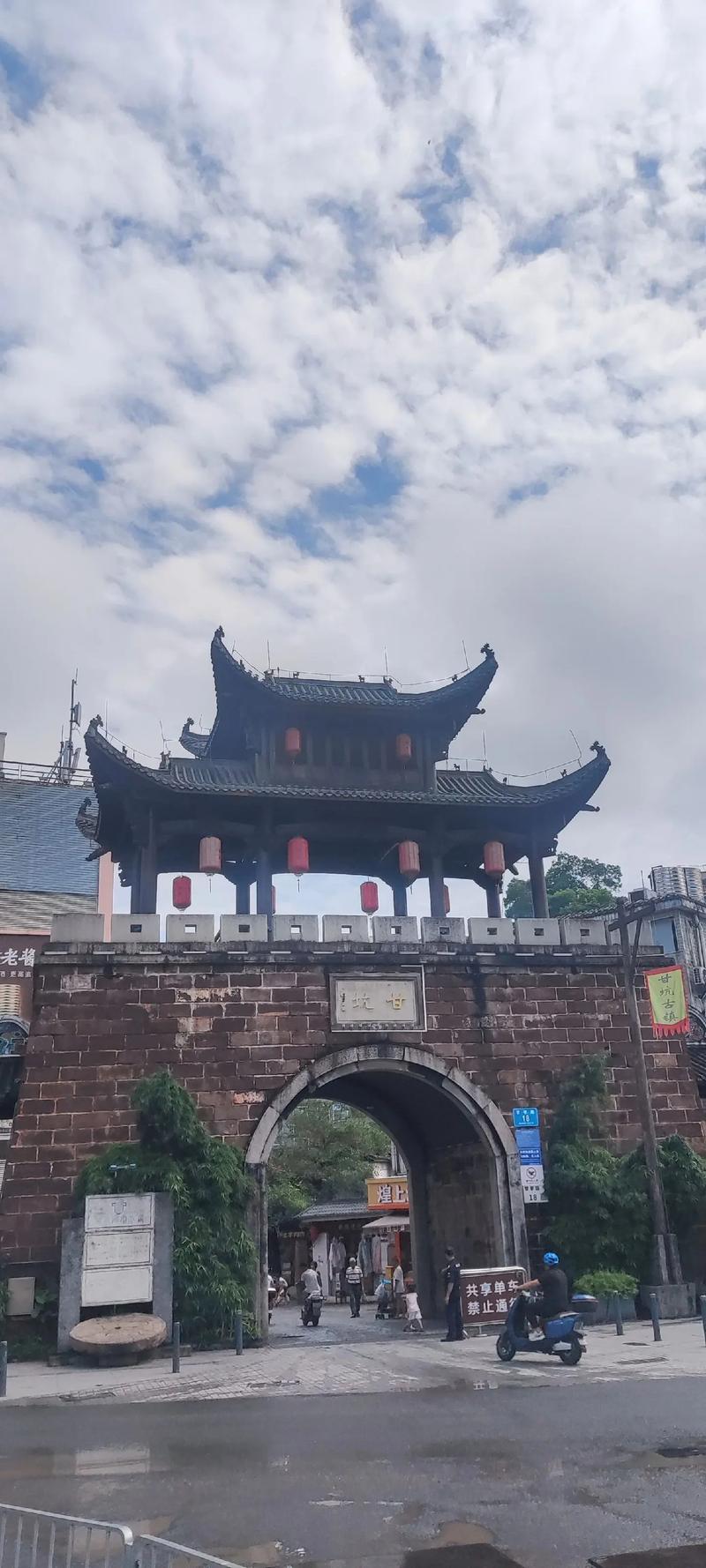 东坑镇,历史与现代交融的旅游胜地