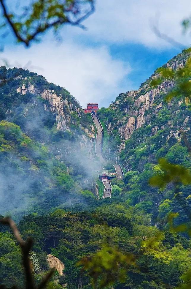 南天门,中国五岳之首的神秘仙境