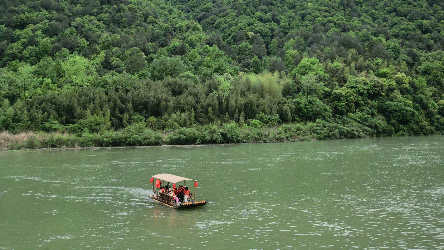 南岭景区漂流,穿越绿色仙境，尽享激情畅快