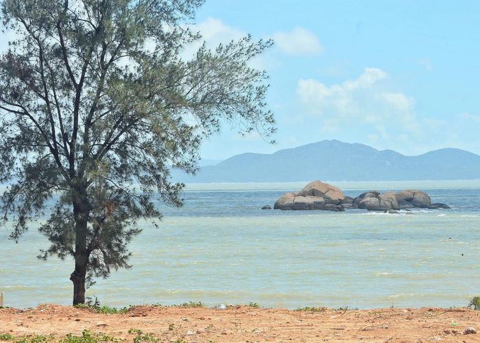 台山近海沙滩,南海之滨的天然画卷