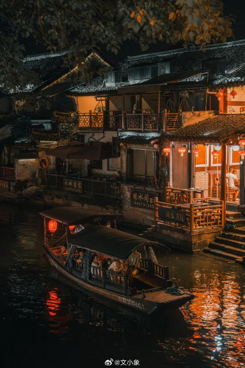 夜幕降临，淳安水乡风情万种_探索淳安旅游夜游景点