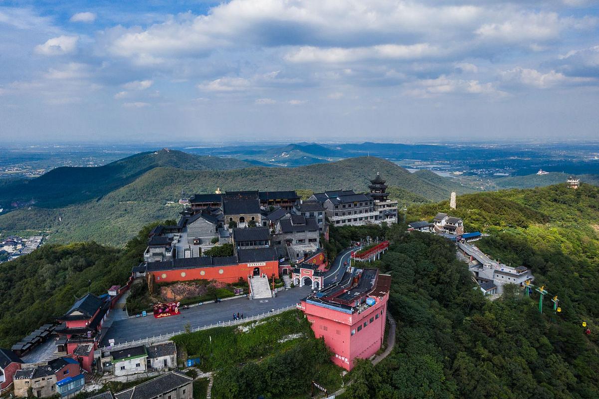 去茅山旅游有什么建议么?从金坛也可以上茅山，茅山旅游发展有限公司。