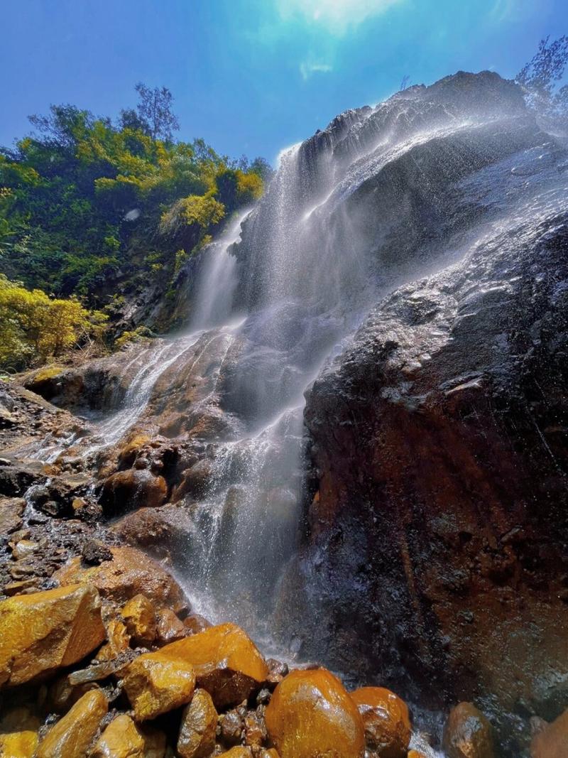 印尼泗水十大景点，泗水附近旅游景点大全图片。