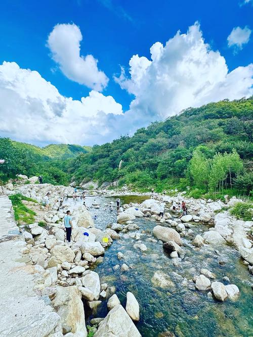 泰安夏天避暑最佳旅游地，泰安人旅游过年去哪里旅游好呢。