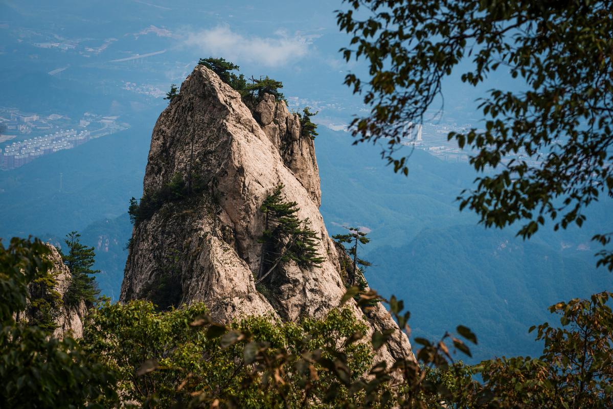 周口附近自驾游有哪些值得一去的景点，离周口最近的旅游景点有水有山的。